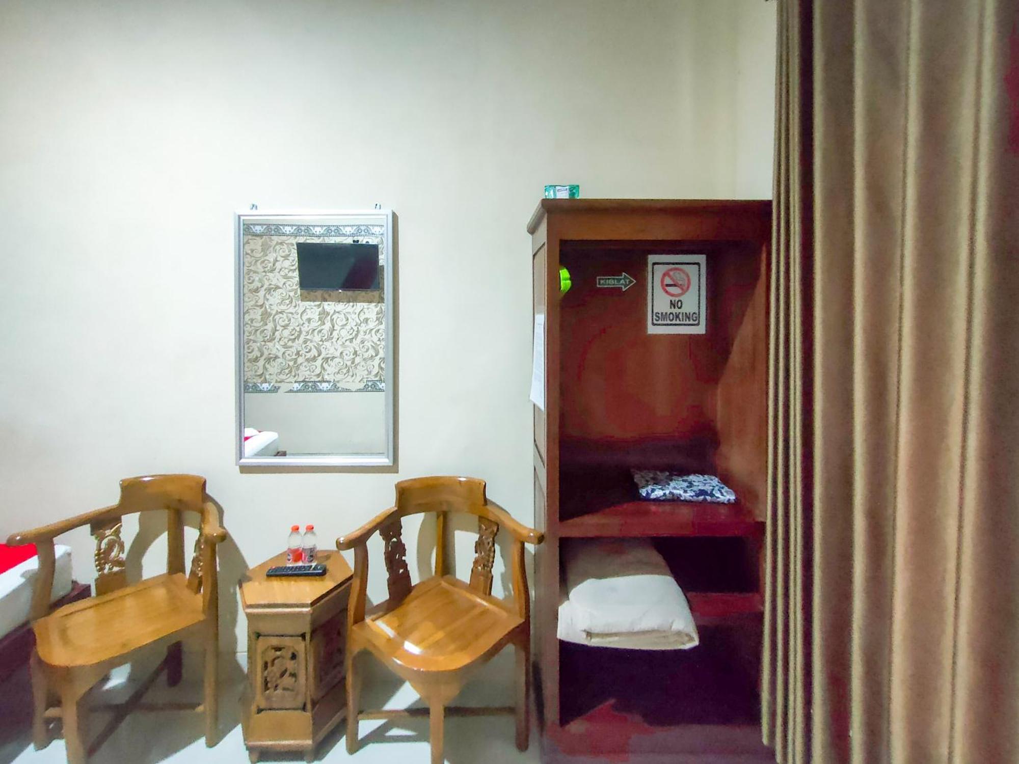 Reddoorz Syariah At Graha Adi Karya Kartasura Hotel Kartosuro Kültér fotó
