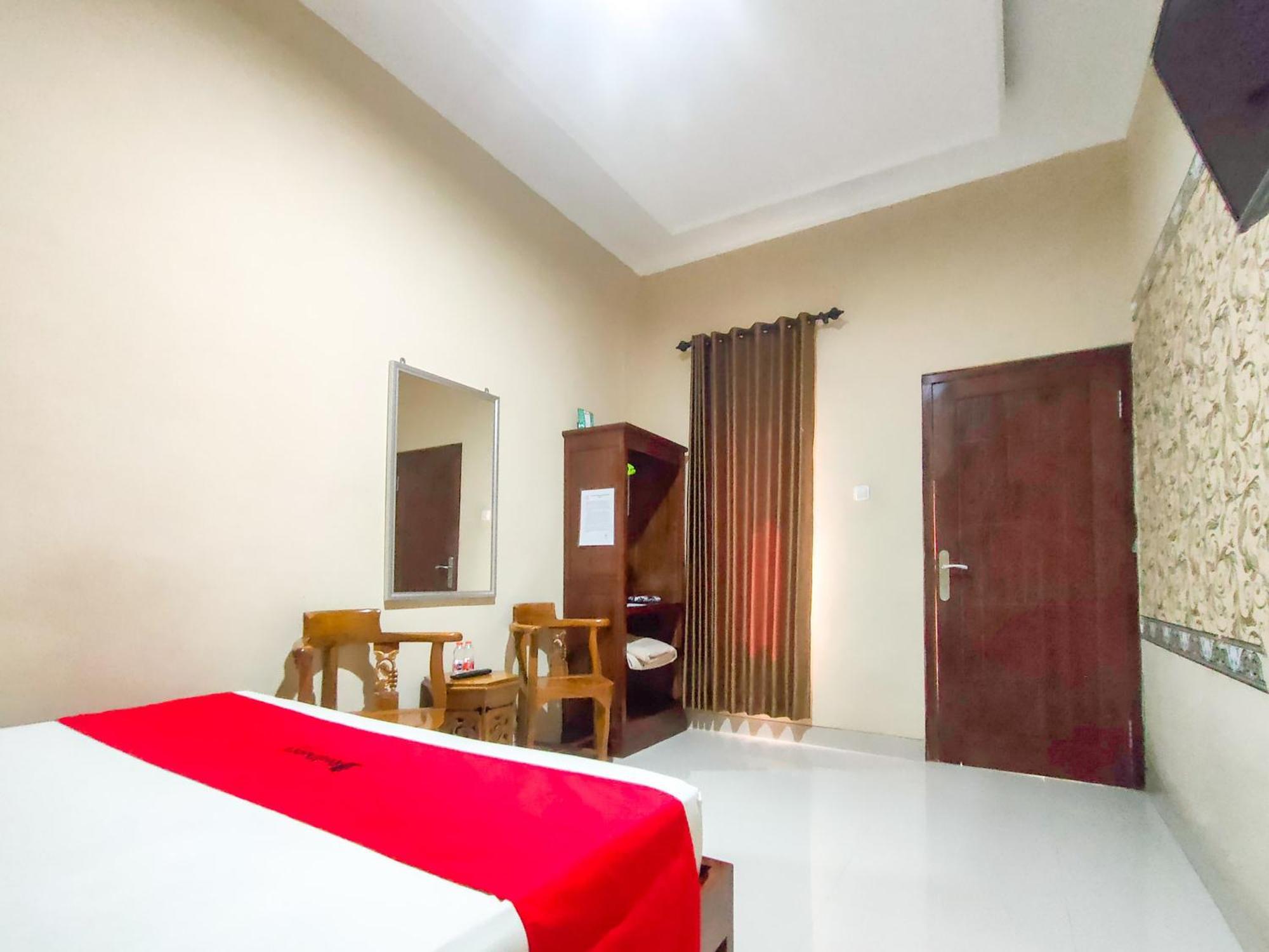 Reddoorz Syariah At Graha Adi Karya Kartasura Hotel Kartosuro Kültér fotó